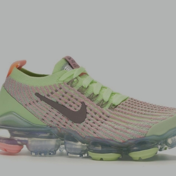 Nike Air VaporMax Flyknit 3Barely Volt Pink Tint (Women's) - Picture 3 of 6